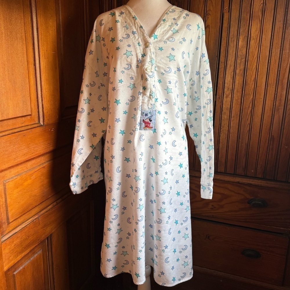 Vintage Disney Store Flannel Nightgown Size L/XL Stars and Moon Print